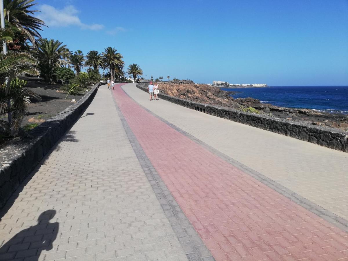 Apartamento Luca 05 En Playa Roca Коста Тегисе Екстериор снимка