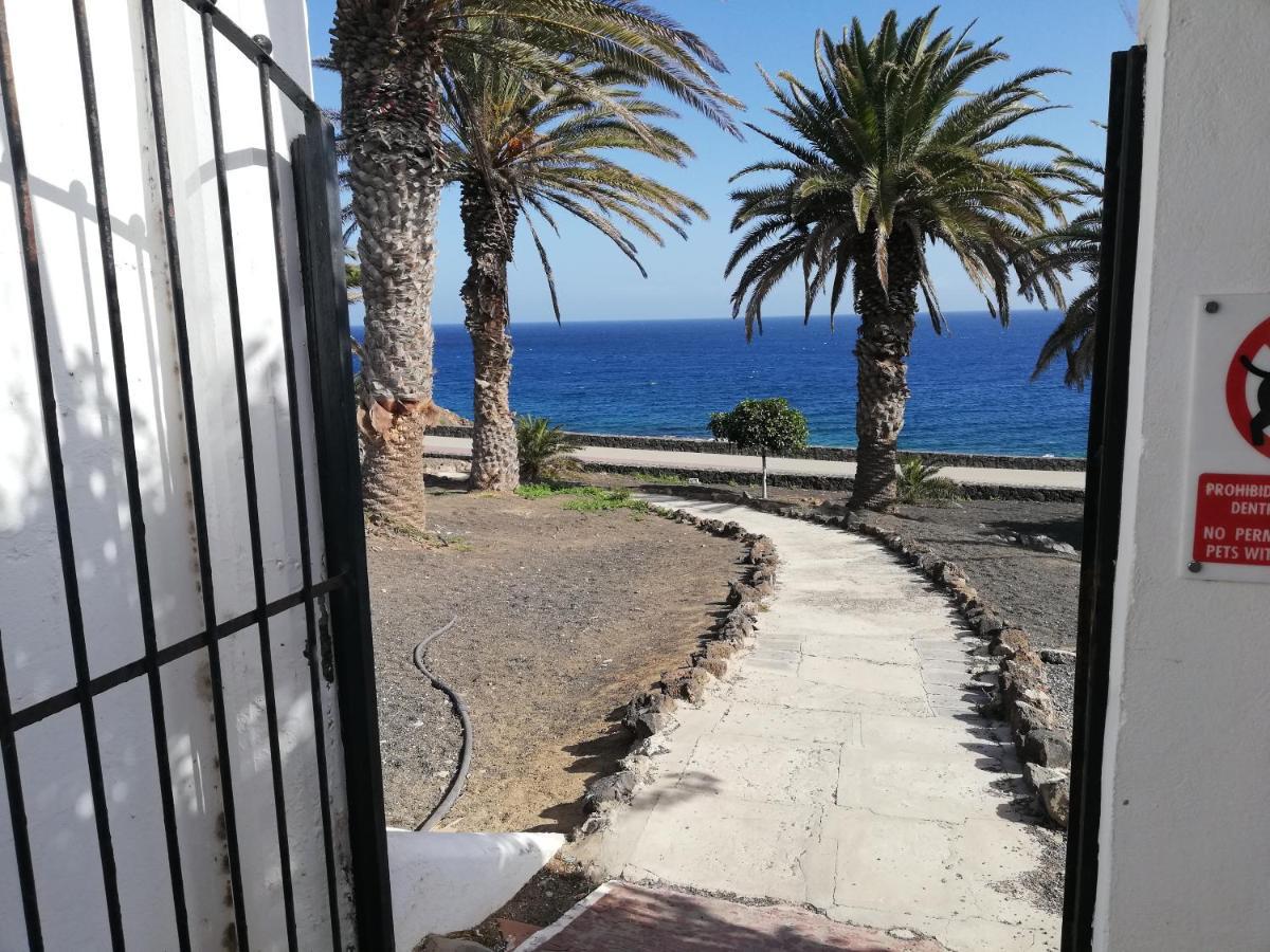 Apartamento Luca 05 En Playa Roca Коста Тегисе Екстериор снимка